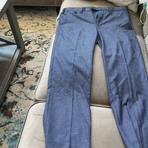 Men’s Murano pants.